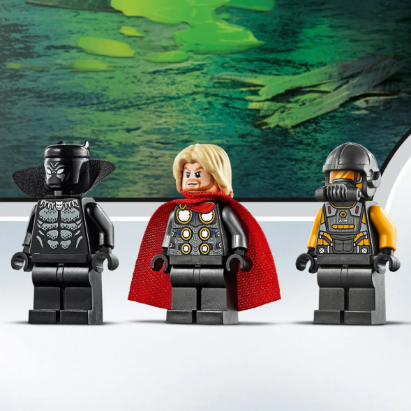 Конструктор LEGO Super Heroes 76142 Мстители Атака на спортбайке в Сочи