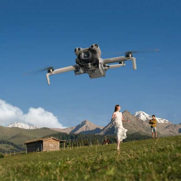 Квадрокоптер DJI Mini 5 Pro Fly More Combo (DJI RC-N3) в Сочи