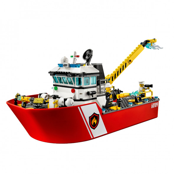 Конструктор LEGO City 60109 Пожарный катер в Сочи